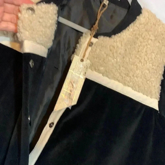 GIMMICKS velour & Sherpa SMALL Snap up Jacket/coat cropped (B) - Picture 5 of 7